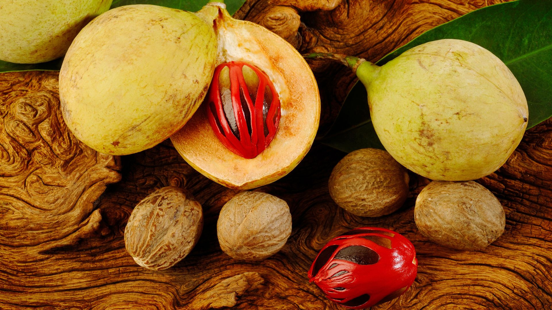 Nutmeg Indonesia direct from Farmer